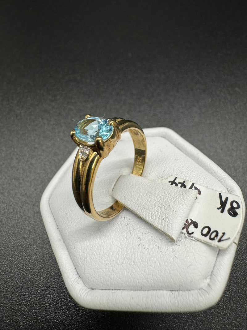 Ring 333er Gold Blautopas/ Diamanten Gr53