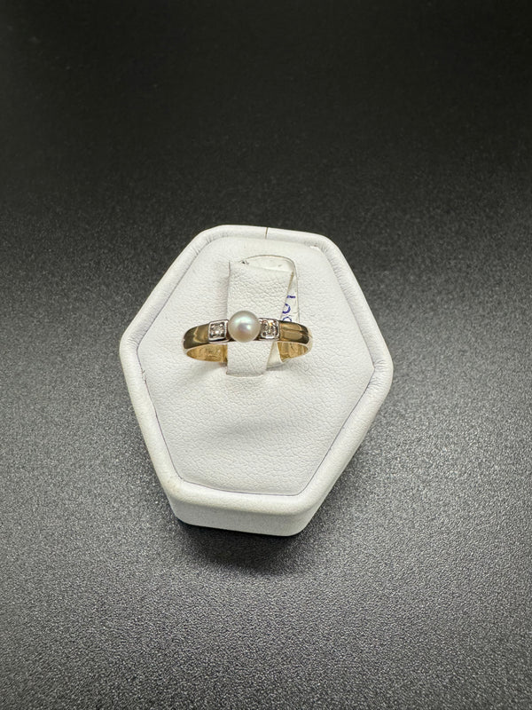 Ring 333er Gold mit Perle/Diamant Gr 50