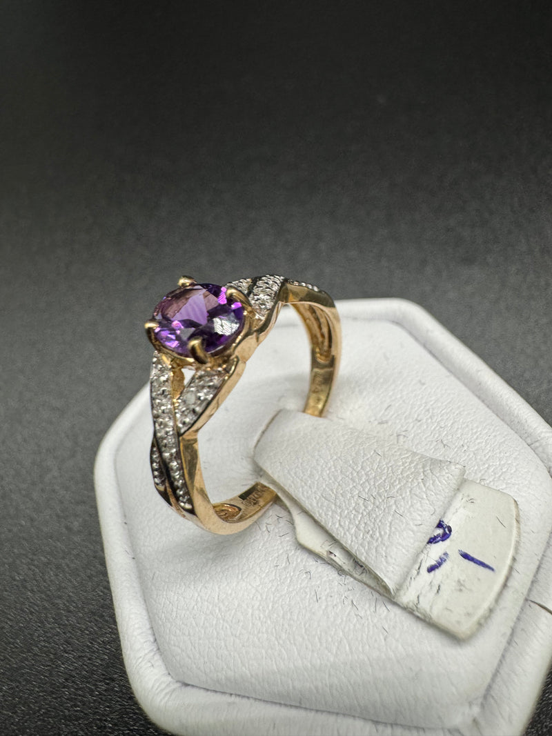 Ring 375er Gold mit Amethyst/ Diamanten Gr 52,5