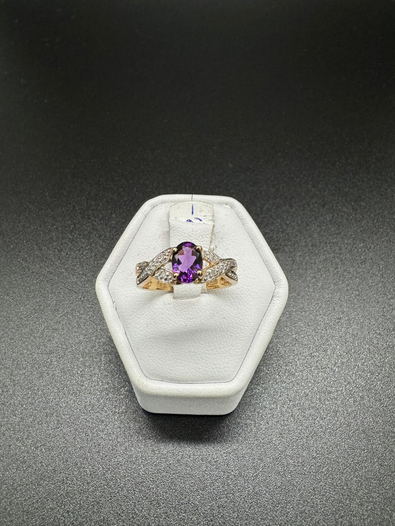 Ring 375er Gold mit Amethyst/ Diamanten Gr 52,5